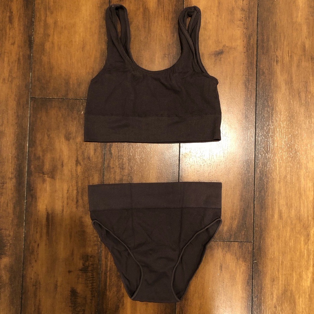 Skims stretch rib set. Scoop bralette and brief
